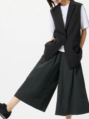 Uniqlo Black Wide-Leg Cropped Palazzo Pants
